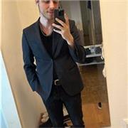 Zertifizierter Personal Trainer mit Spezialisierung auf Ernährung und Lebensqualität bietet individuelle Betreuung.