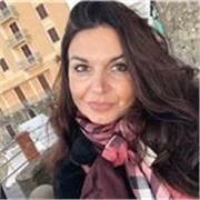 Educatrice impartisce lezioni letterarie a Brugherio motivando verso la passione