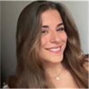 Estudiante universitaria, con flexibilidad horaria y disponibilidad por las tardes. Con experiencia con niños y en clases particulares. 