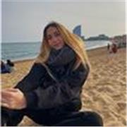 He finalizado recientemente el bachillerato de Artes. Tengo muchas ganas de poder ayudar a otros alumnos a superar las diferentes materias y enseñarles trucos para ello