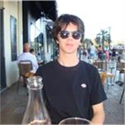 I am a student, passionate about politics looking to tutor A-level students