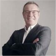 Ancien directeur régional dans la distribution spécialisée, je propose mes 20 ans d'expérience en marketing, management, gestion