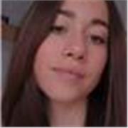 Chica responsable se ofrece a dar clases de latín