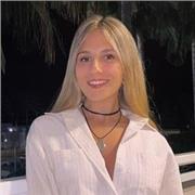 Soy odontóloga, por lo que tengo un profundo conocimiento sobre materias como biología, química, fisiología y anatomía.