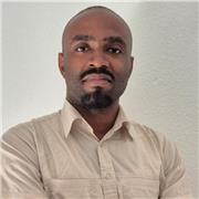 Diplômé de CentraleSupelec et Major de prépa MP*, je donne cours en ligne de mathématiques, physique et informatique