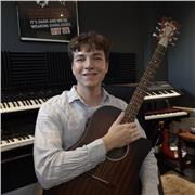 Guitar and Bass Lessons | All levels | At our studio / your home / online !