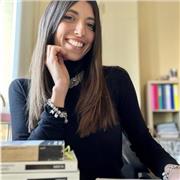 Laureata offre lezioni di letteratura italiani a studenti di medie e superiori