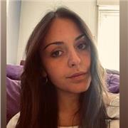 Studentessa diplomata al liceo classico, laureata in lettere classiche, attualmente immatricolata in filologia moderna. Offro aiuto con il latino a modiche cifre, flessibilità di orari e programmi
