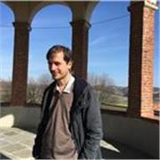 Sono laureato in filosofia, sono disponibile a dare lezioni di storia e filosofia