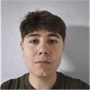 Estudio Derecho y cuento con el bachillerato en ciencias sociales. Además, tengo dos hermanos pequeños a los que ayudo a estudiar.