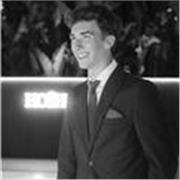 Sei alla ricerca di un insegnante giovane, e preparato che sia disponibile a spiegarti in modo semplice e comprensibile?