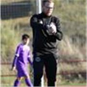 Entrenador Nivel 3, 16 años de experiencia como entrenador, todo tipo de edades y niveles.