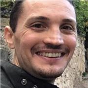 Soy estudiante de Ingeniería de Telecomunicaciones. Doy clases particulares para alumnos desde Educación Primaria hasta Bachillerato relacionadas con las ciencias (matemáticas, física, química y biología), las ciencias sociales (geografía, historia y cono