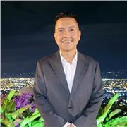 Licenciado Hablante Nativo C2+, Clases personalizadas 1-1, niños, adolescentes, adultos