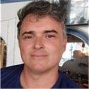 Profesor titulado en tenis con 2 años de experiencia 