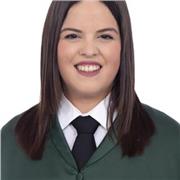 Extrovertida y mediadora me encanta dar clases y ayudar a los alumnos