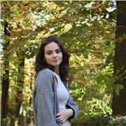 Estudiante universitaria ofrece clases particulares en Madrid para todos los nives