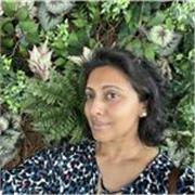 Cambridge graduate & British journalist who will turbo-charge your pronunciation