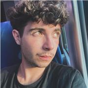 Mi piacerebbe insegnare italiano per ragazzi/e delle medie ma posso dare una mano anche in altre de richiesto