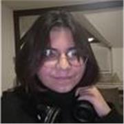 Frundliche Nachhilferin für Türkisch Lernen