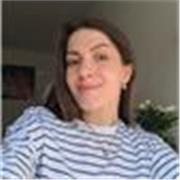 Absolwentka UJ z dużym doświadczeniem w pracy z dziećmi. Ukończyłam kurs językowy, dlatego dobrze rozumiem proces nauki języka