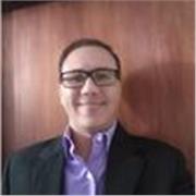 Profesor con experiencia en la enseñanza de matemáticas
