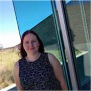 Professeur d'anglais et de FLE depuis 15 ans offre des cours dynamiques et personnalisés en ligne.  