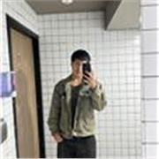 Estudiante de universidad, tengo un nivel de C1 en ingles y puedo aportar al repaso general de un estudiante con dificultades