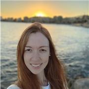 Coach profesional ofrece sesiones de desarrollo personal, liderazgo y gestión del cambio para personas que buscan reinventarse.