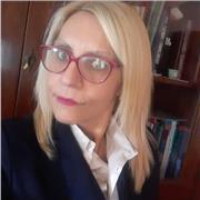 Laureata in Architettura ed insegnante di storia dell'arte offre ripetizioni di storia dell'arte, arte ed immagini, tecnologia