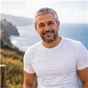 Persona empatica, asertiva . Voy a dar clase a personas con quien intercambiar conocimientos y experiencias 