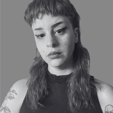 María