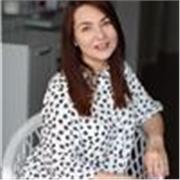 An expert in hair coloring with 15 years of experience working in the international companies Wella and L'Oreal (technologist and head of the training department). Level 9 education Griffiths College.
I teach beginner hairdressers and advanced training fo