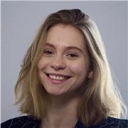 Mathe, Informatik, Latein und Biologie Tutorin, die Kinder aller Altersgruppen unterrichtet
