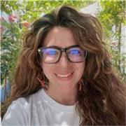 Licenciada en Ciencia Política y Máster en Administración Pública, con más de 5 años de experiencia como profesora.