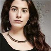 Laureata magistrale in scienze politiche e di governo offre lezioni di inglese, italiano o diritto
