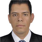 Profesor de filosofía, imparto clases a jóvenes de bachillerato