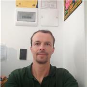 Professeur et traducteur bilingue depuis 10 ans. Anglais courant.