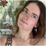 Profesora de apoyo de asignaturas de Letras y Humanidades. Online y presencial