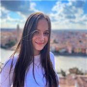 Sono una ragazza di 25 anni, offro ripetizioni e aiuto compiti per ragazzi di elementari e medie