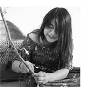 Artista Textil, 20 años de experiencia en docencia. Especializada en lana terapia