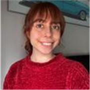 𝐏𝐫𝐨𝐠𝐫𝐚𝐦𝐚 𝐭𝐫𝐢𝐦𝐞𝐬𝐭𝐫𝐚𝐥 𝐩𝐞𝐫𝐬𝐨𝐧𝐚𝐥𝐢𝐳𝐚𝐝𝐨 𝐝𝐞 𝐜𝐥𝐚𝐬𝐞𝐬 𝐞𝐧 𝑴𝒂𝒕𝒆𝒔, 𝑩𝒊𝒐𝒍𝒐𝒈í𝒂 𝒚 𝑸𝒖í𝒎𝒊𝒄𝒂 𝐨𝐧𝐥𝐢𝐧𝐞