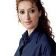 Me defino como una ingeniera en sistemas y profesora titulada con más de cuatro años de experiencia en la enseñanza de matemáticas
