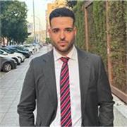 Profesor titulado en estudios ingleses con experiencia previa.