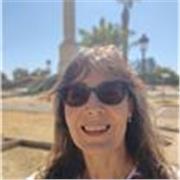 Profesora de ciencias desde 2003 y de biología desde 2008