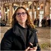 Tu voudrais prendre confiance en tes capacités vocales ? Je t'aide à développer toutes tes capacités en chant