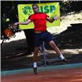 Insegnante di tennis per adulti e bambini