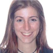 Me gusta enseñar a través de la comprensión y no la memorización, por lo tanto, cada clase se ha de adaptar al alumno.