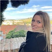 Maestra con experiencia en centros escolares y academias