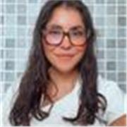 Profesora titulada en educación infantil, actualmente estudiante de educación primaria con la mención de pedagogía terapéutica 